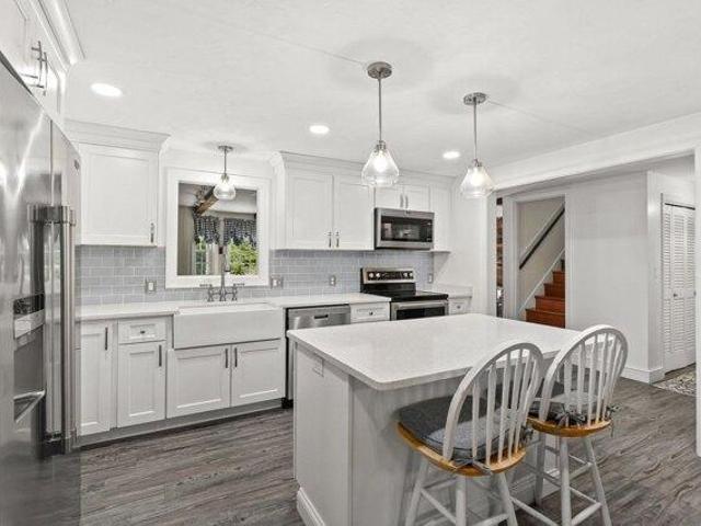 5 bedroom, Bridgewater MA 02324 105401412
