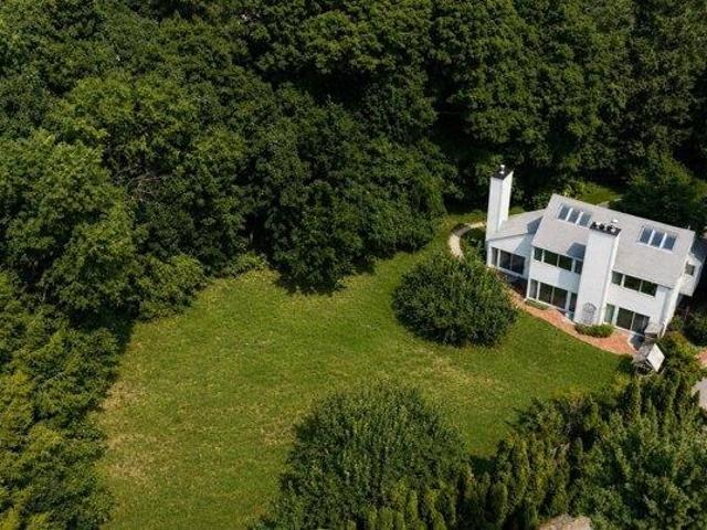 5 bedroom, Brookline MA 02445 105534355