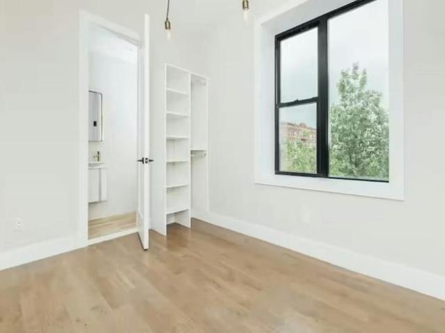 5 bedroom, Brooklyn Brooklyn 11237 LS105783535