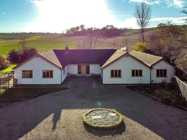 5 Bedroom Bungalow