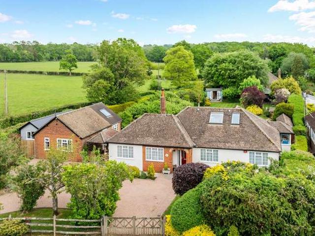 5 Bedroom Detached House