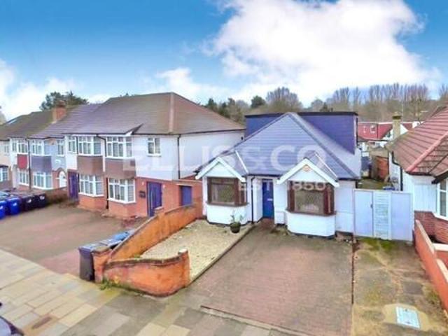 5 Bedroom Bungalow Greenford Greater London 101892236