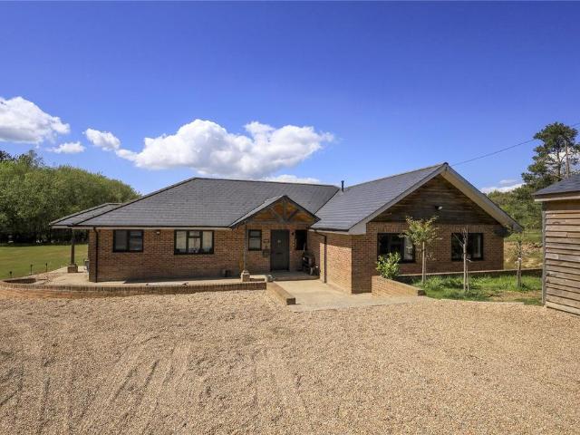 4 bedroom bungalow for sale