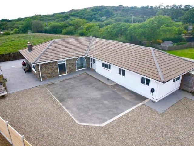 5 bedroom bungalow for sale