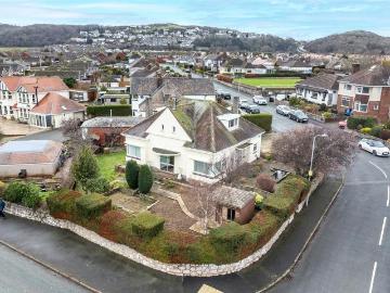 5 bedroom bungalow for sale