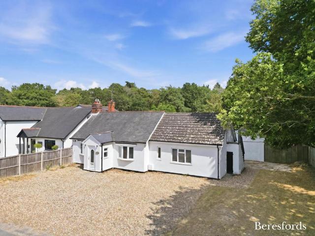 5 bedroom bungalow for sale