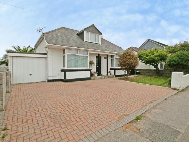 5 bedroom bungalow for sale