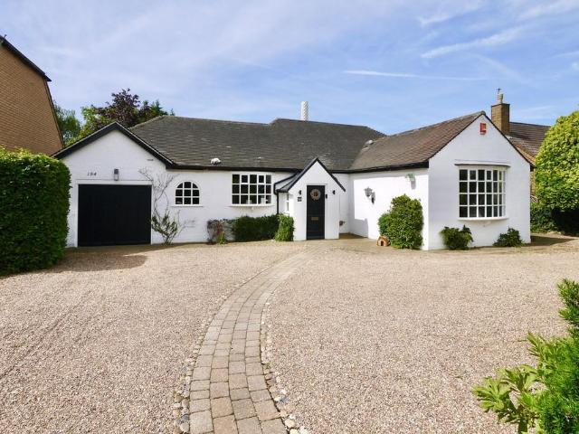 5 bedroom bungalow for sale