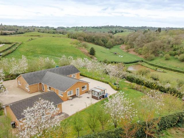 5 bedroom bungalow for sale