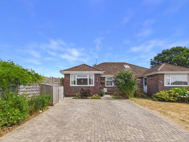 5 bedroom bungalow for sale