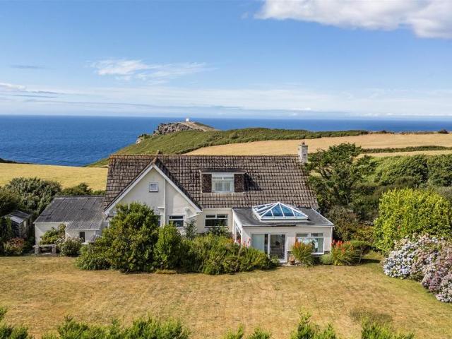 5 bedroom bungalow for sale