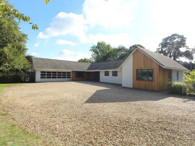 5 bedroom bungalow for sale