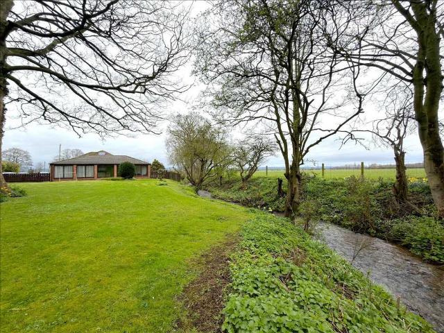 5 bedroom bungalow for sale