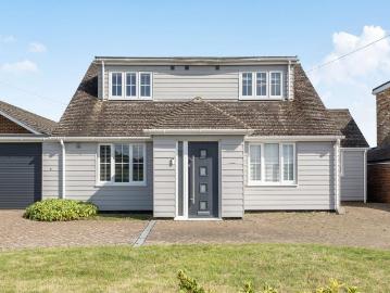 5 bedroom bungalow for sale