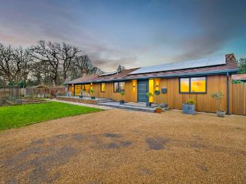 5 bedroom bungalow for sale