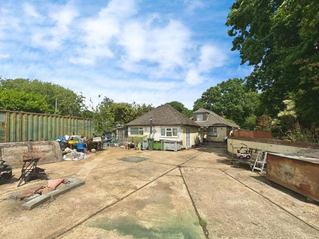 5 bedroom bungalow for sale