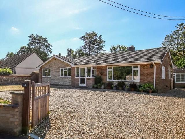 5 bedroom bungalow for sale