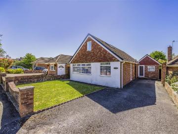 5 bedroom bungalow for sale