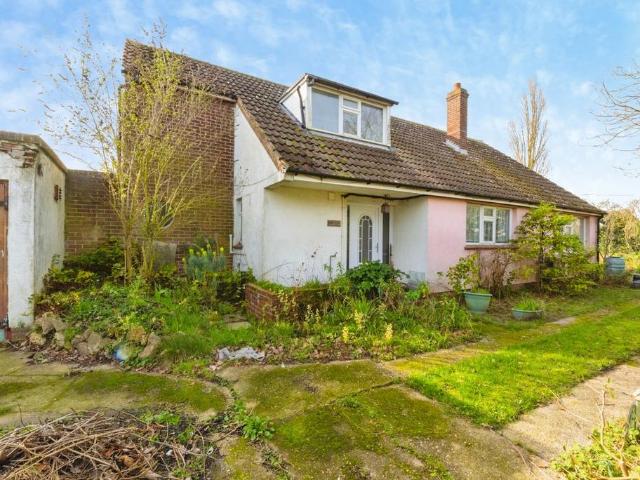5 bedroom bungalow for sale