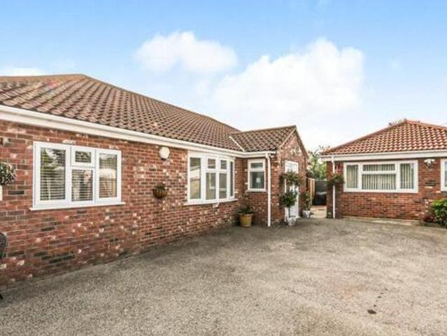 5 Bedroom Bungalow For Sale In Great Yarmouth