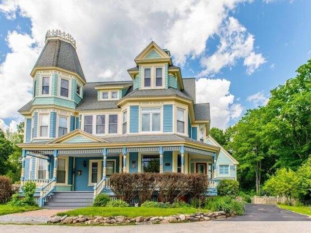 5 bedroom, Gorham NH 03581 105609581