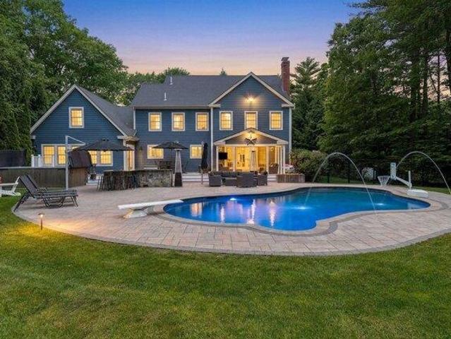 5 bedroom, Greenland NH 03840 105384214