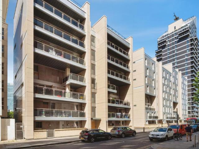 5 bedroom ground maisonette for sale