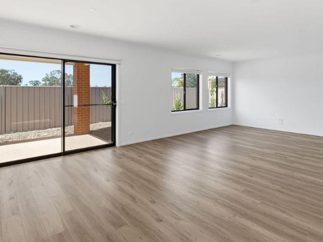 5 BEDROOM DOUBLE STOREY