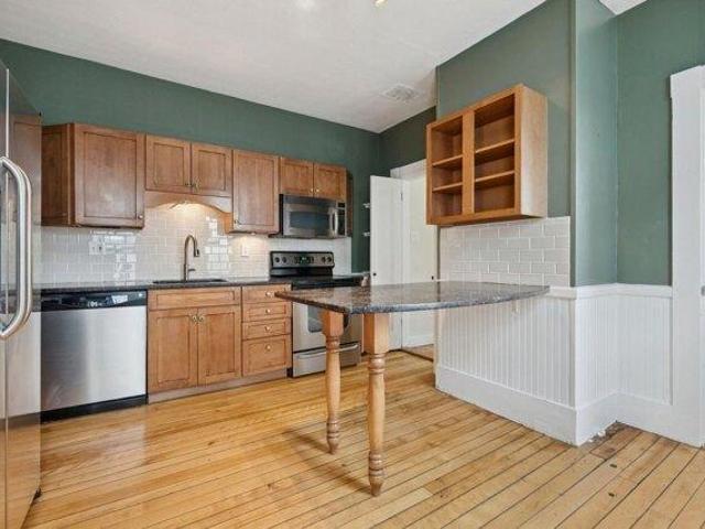 5 bedroom, Dover NH 03820 105404992