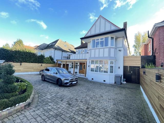 5 Bedroom Detached