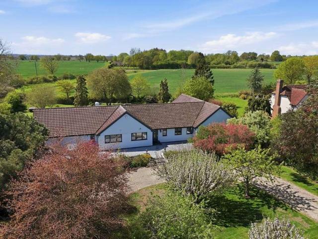 5 Bedroom Detached Bungalow