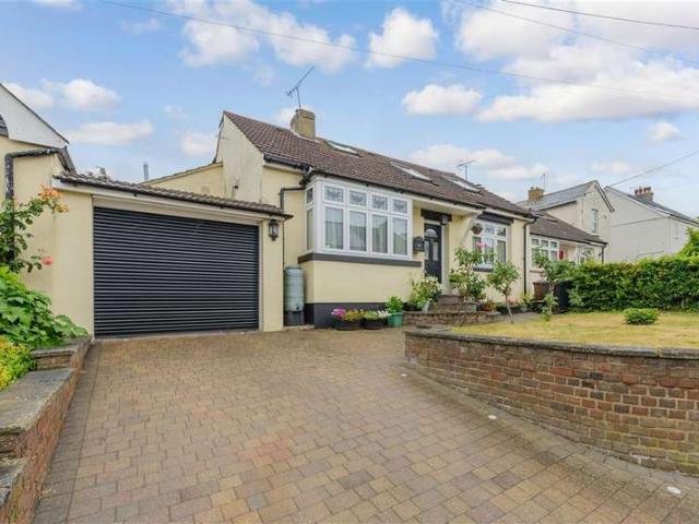 5 Bedroom Detached Bungalow