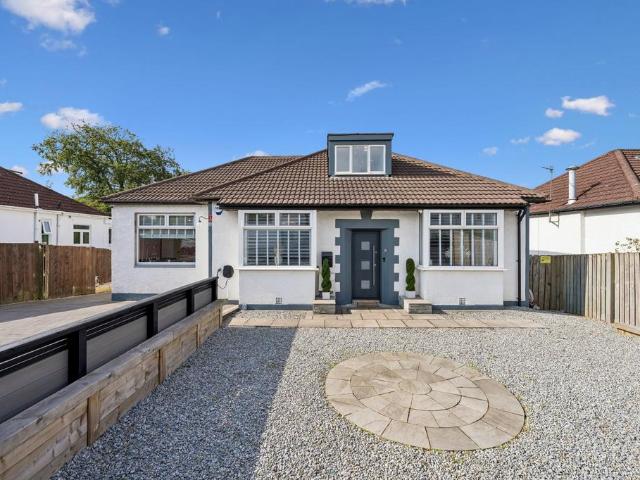 5 bedroom detached bungalow for sale