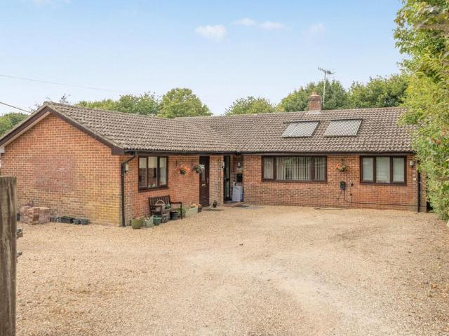 5 bedroom detached bungalow for sale