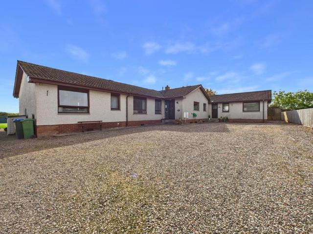 5 bedroom detached bungalow for sale