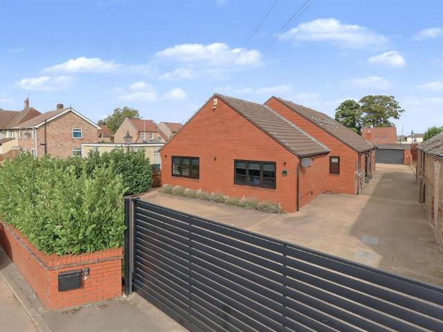 5 bedroom detached bungalow for sale