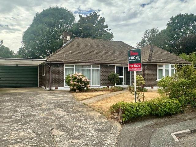 5 bedroom detached bungalow for sale