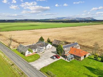 5 bedroom detached bungalow for sale