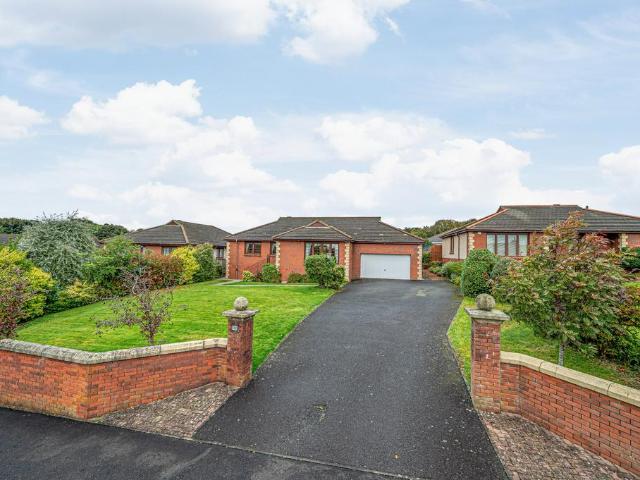 5 bedroom detached bungalow for sale