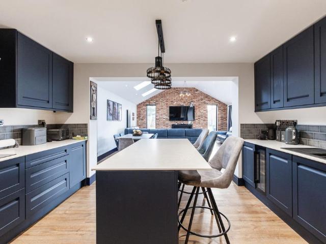 5 bedroom detached bungalow for sale