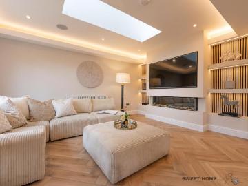 5 bedroom detached bungalow for sale