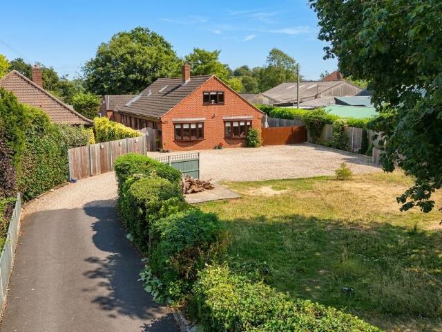 5 bedroom detached bungalow for sale