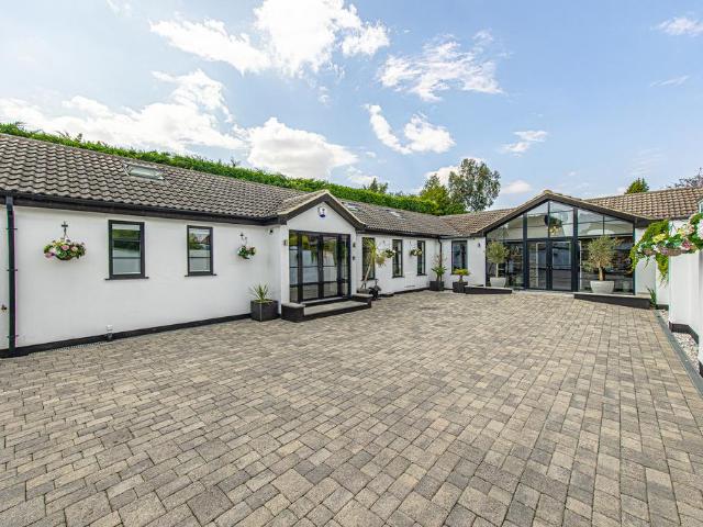 5 bedroom detached bungalow for sale