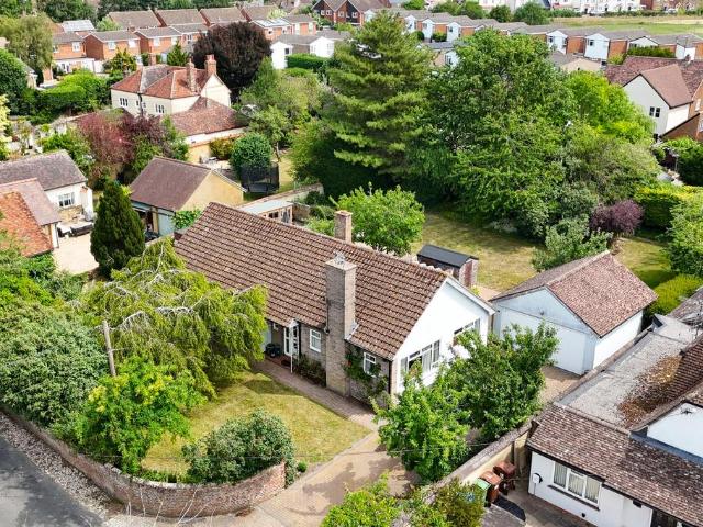 5 bedroom detached bungalow for sale