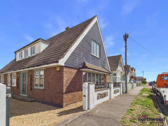 5 bedroom detached bungalow for sale