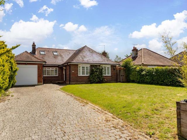 5 bedroom detached bungalow for sale