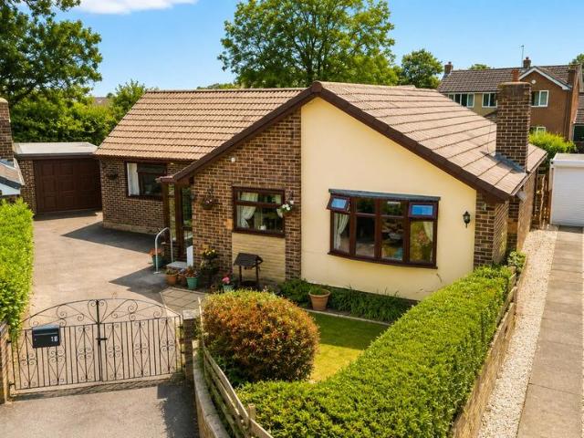 5 bedroom detached bungalow for sale