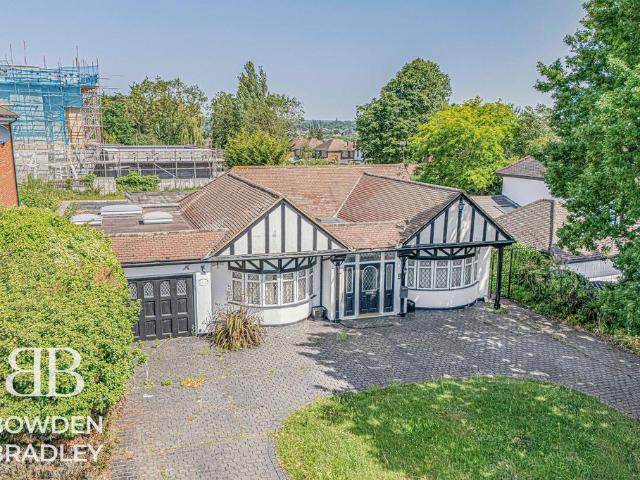 5 bedroom detached bungalow for sale