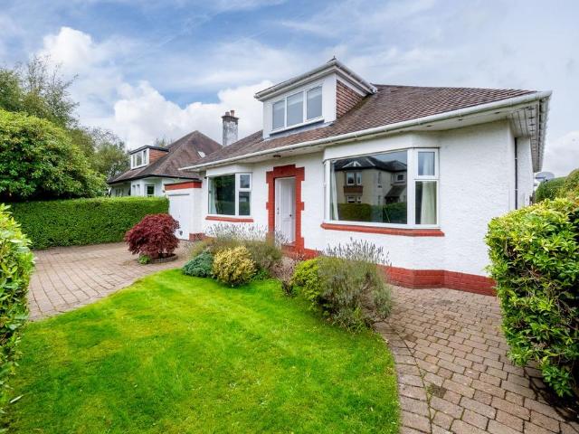 5 bedroom detached bungalow for sale