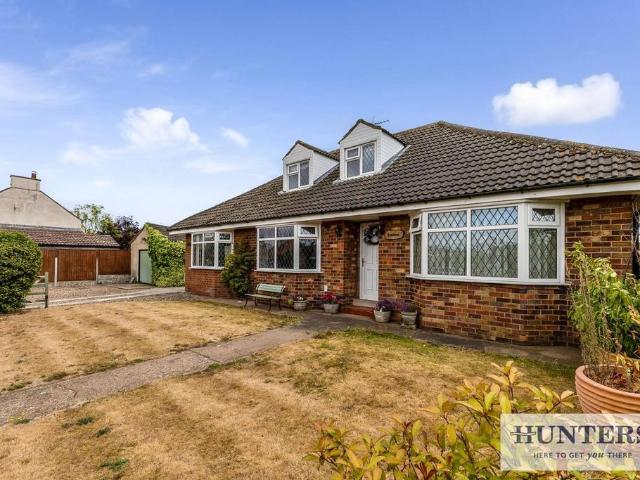 5 bedroom detached bungalow for sale